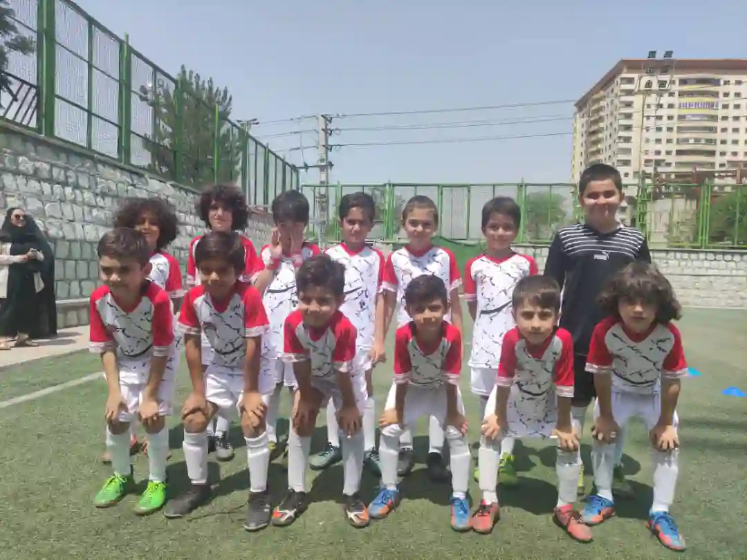 مدرسه فوتبال پارسه شمیرانات