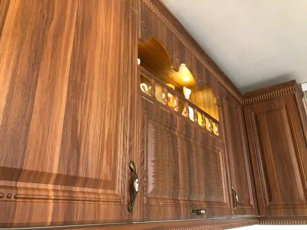 دکوراسیون داخلی گروه صنعتی هنرمند چوب