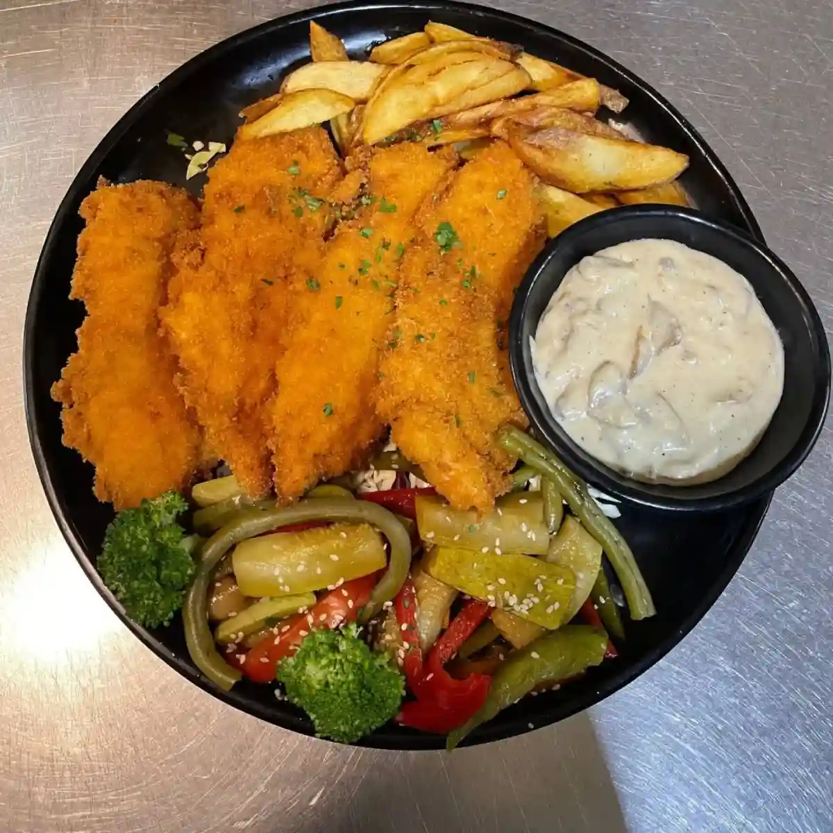 رستوران ایتالیایی بلامونیکا