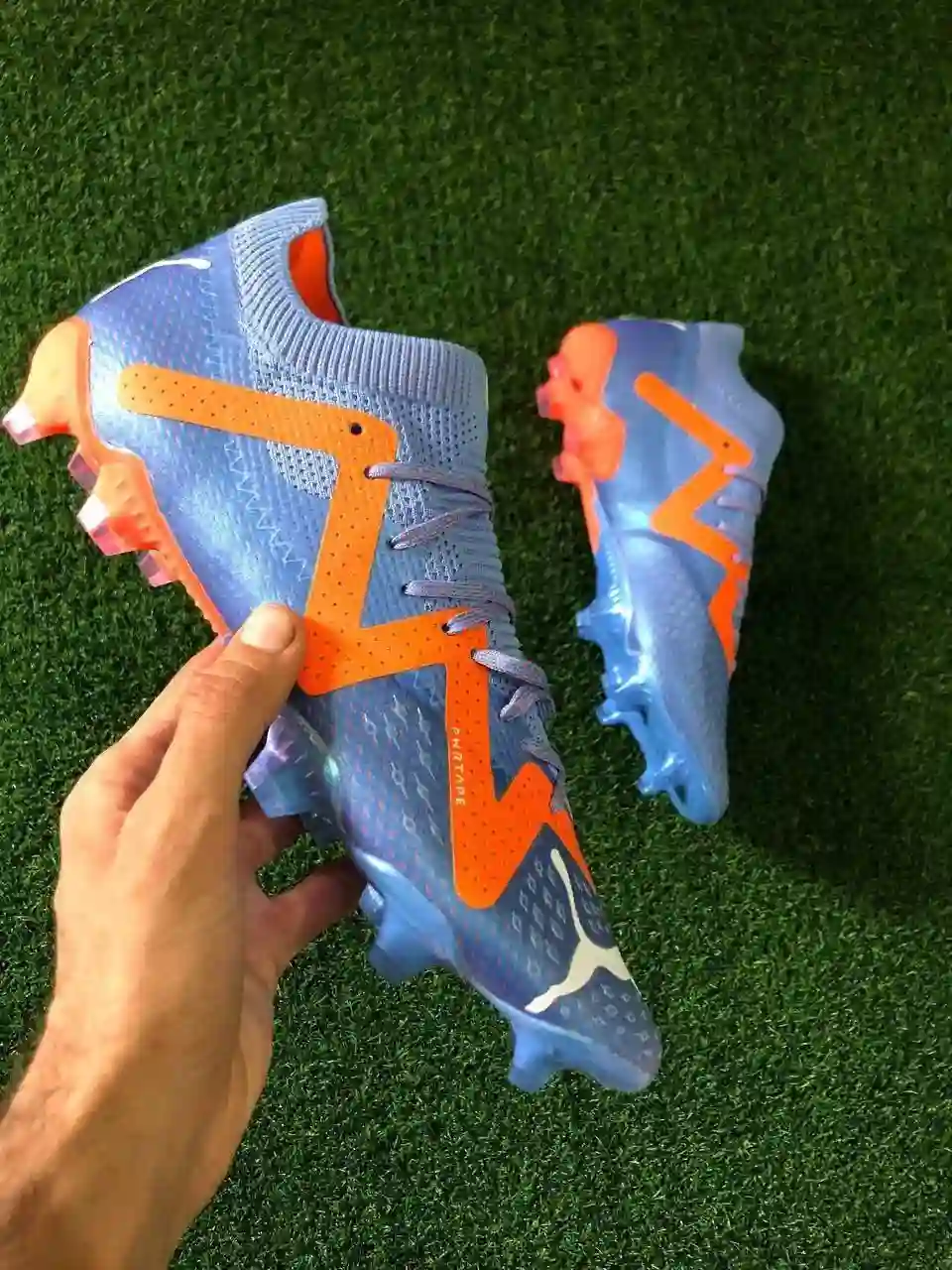 کتونی فوتبال