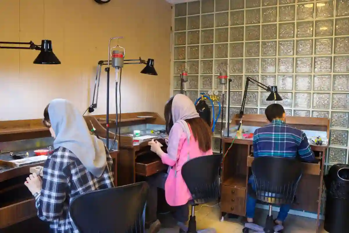 آموزشگاه طلا و جواهرسازی الماس کوه نور