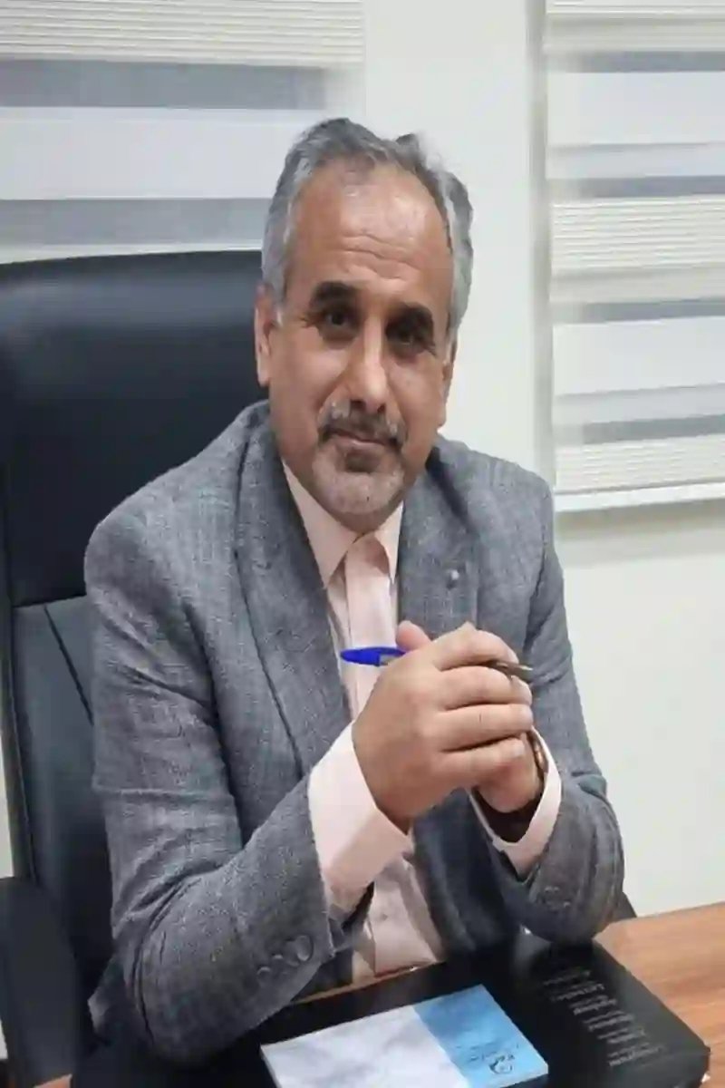 دکتر روانپزشک فرامرز ذاکری