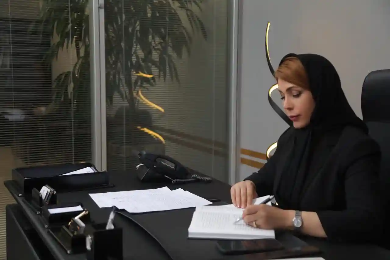 وكيل زهره رستگار