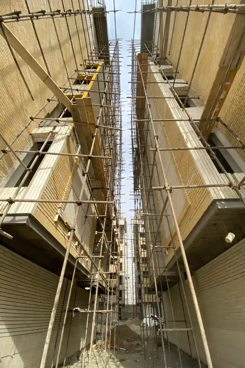 داربست فلزي خداشناس (سيرگيتي)