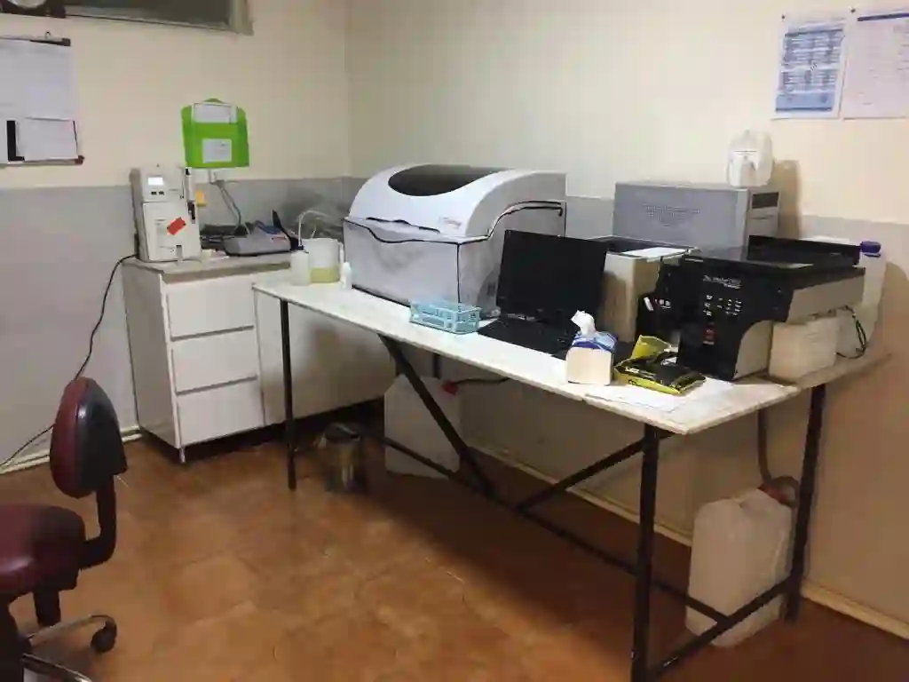 آزمایشگاه پاتوبیولوژی لوتوس