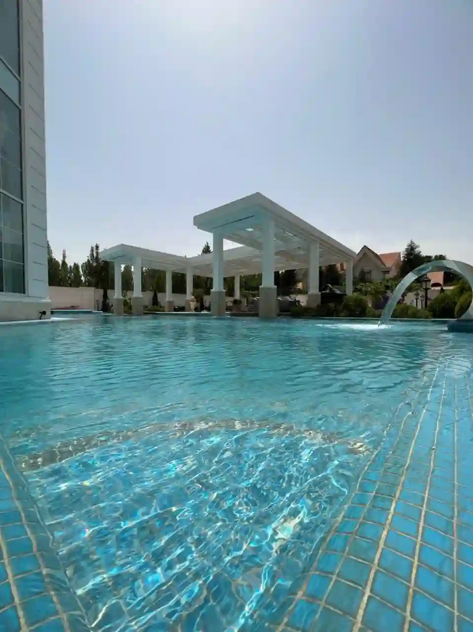 آریان استخر