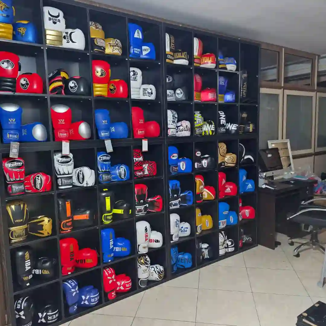 لوازم رزمی کیسه بوکس kisebox