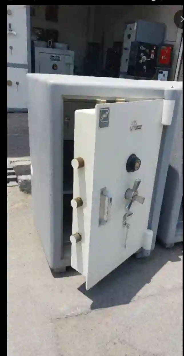  گاوصندوق‌فروشی شکرزاده