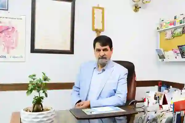 متخصص داخلی و گوارش دکتر خسرویانی