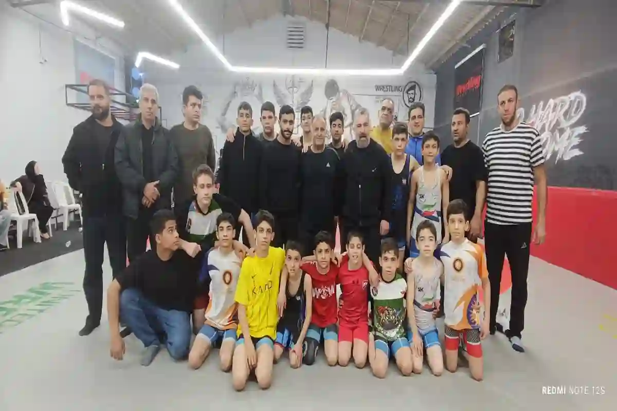  آکادمی کشتی مولایی