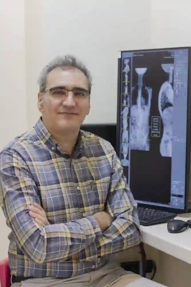 رادیولوژی و سونوگرافی پردیس ونک