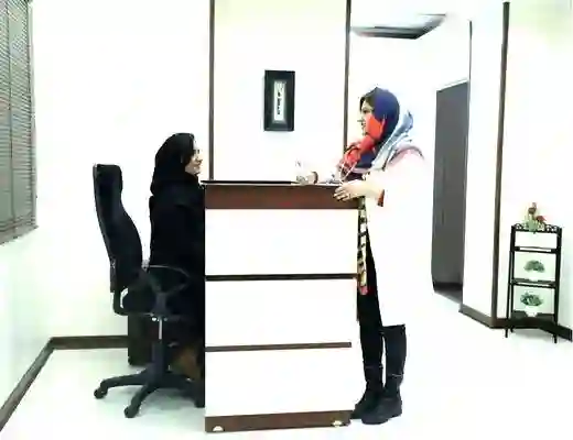  دکتر ایلناز بابک